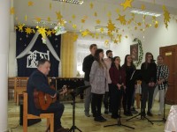  Muzyczny upominek dla podopiecznych Domu Pomocy Społecznej w Brzozowie_3