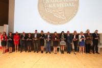 Nauczyciel na Medal_1
