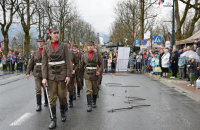 Uczniowie LO Rymanów - PTG „Sokół” Rymanów z musztrą paradną w Zakopanem  podczas Święta 21 Brygady Strzelców Podhalańskich. 