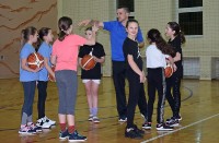 Pracowite ferie koszykarek _83