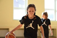 Pracowite ferie koszykarek _8