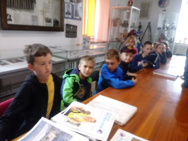 Klasy drugie  ZSP z Rymanowa w Regionalnej Izbie Historycznej 